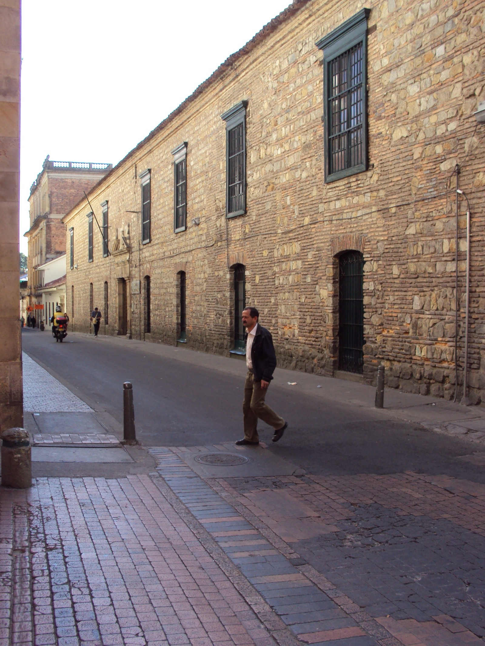 Calle junto al Palacio de San Carlos, sede de la Cancillería de Colombia, en Bogotá (imagen de archivo).