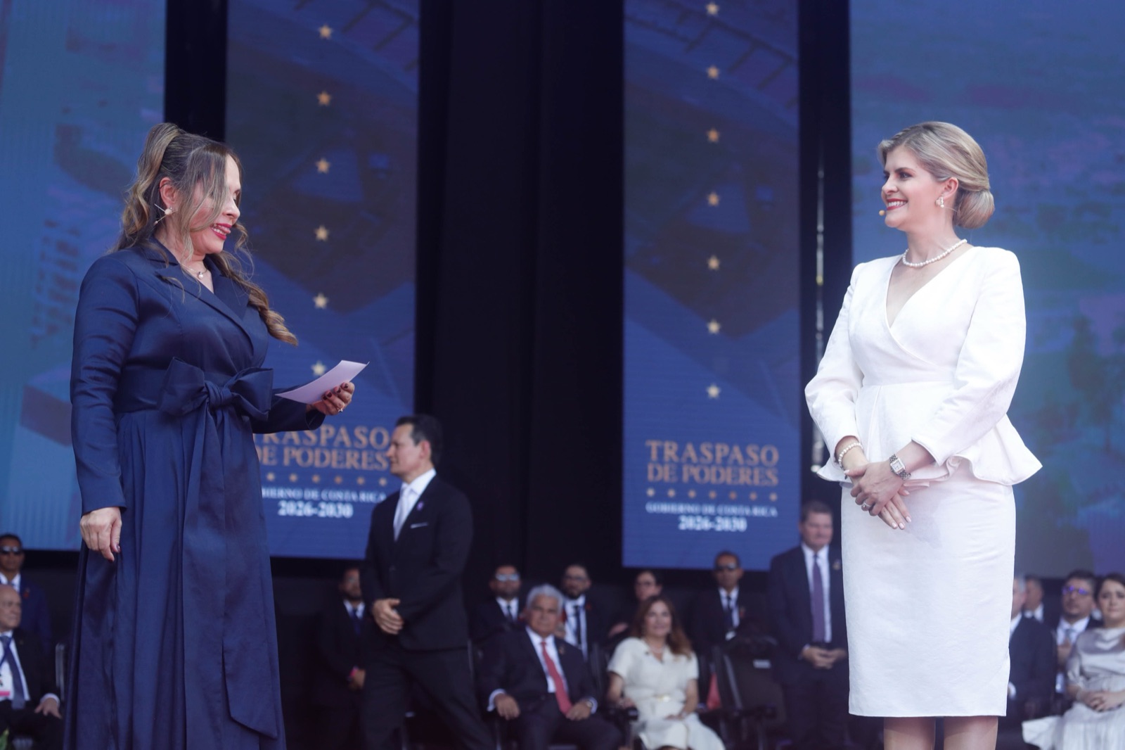 La presidenta de Costa Rica, Laura Fernández, durante el traspaso de mando presidencial, el 8 de mayo de 2026.