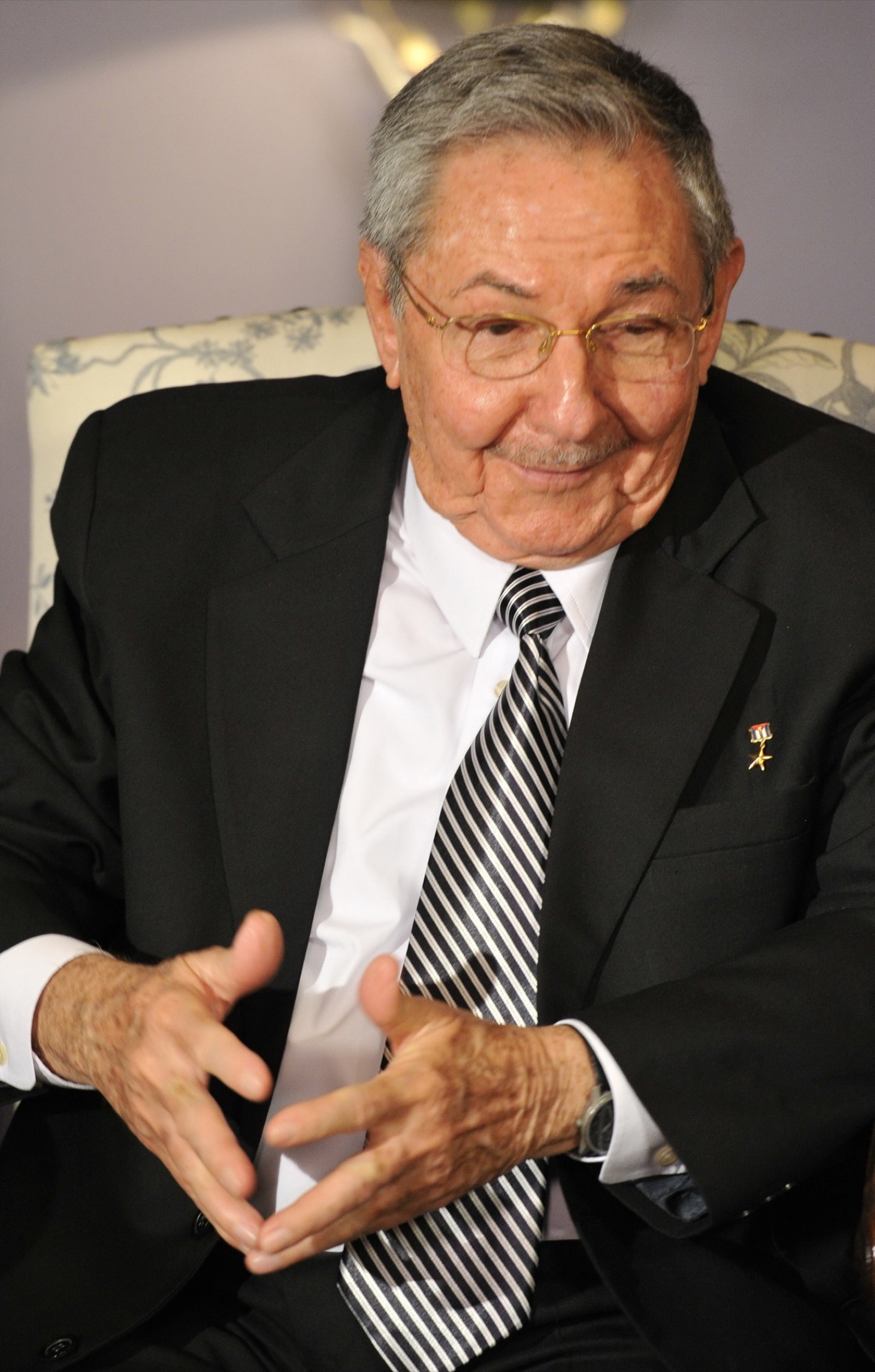 Raúl Castro, entonces presidente de Cuba, durante una reunión oficial en 2012.