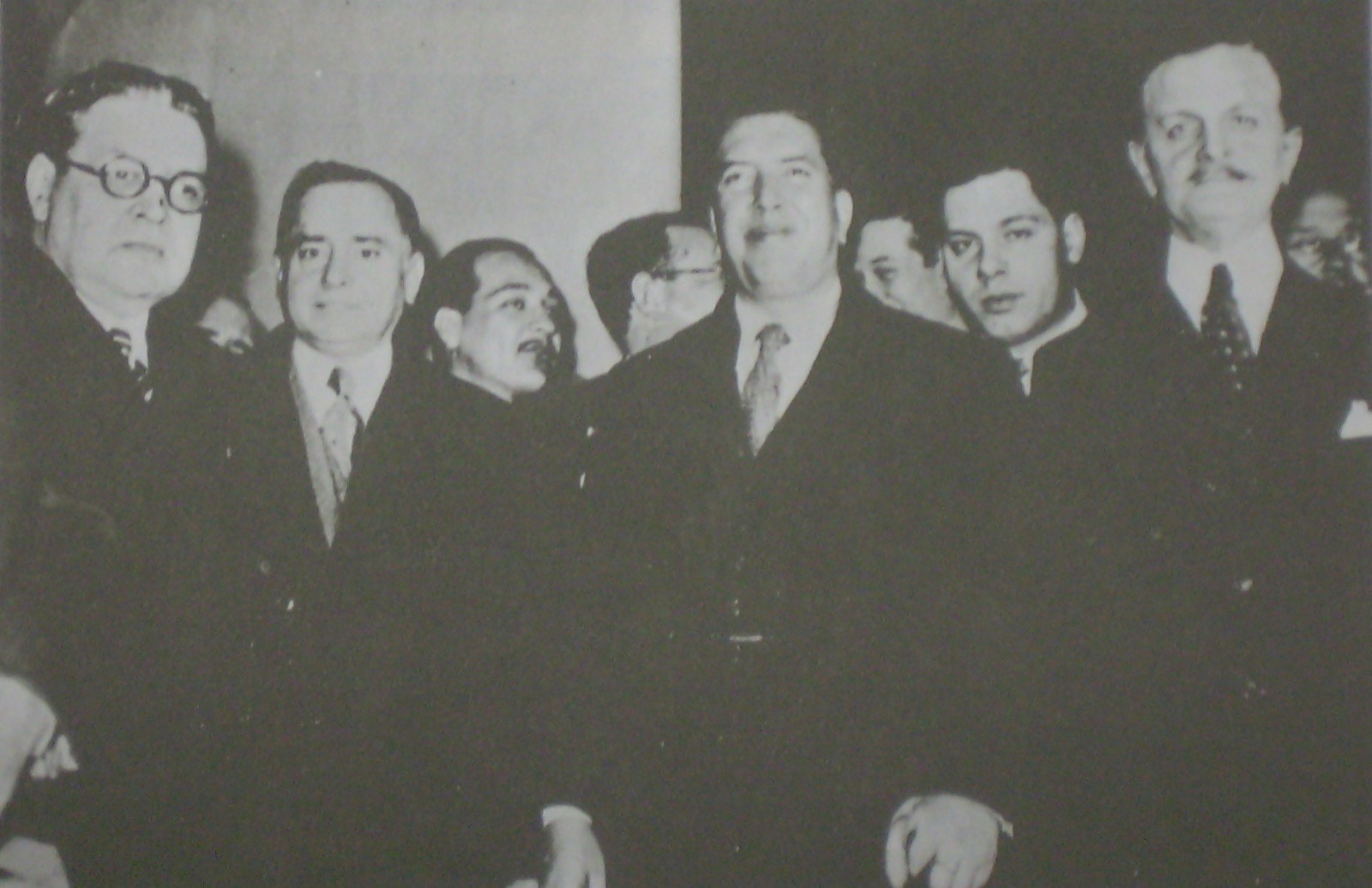 Delegados de Uruguay, Paraguay, Bolivia y Argentina durante las negociaciones de la paz del Chaco, en Buenos Aires.