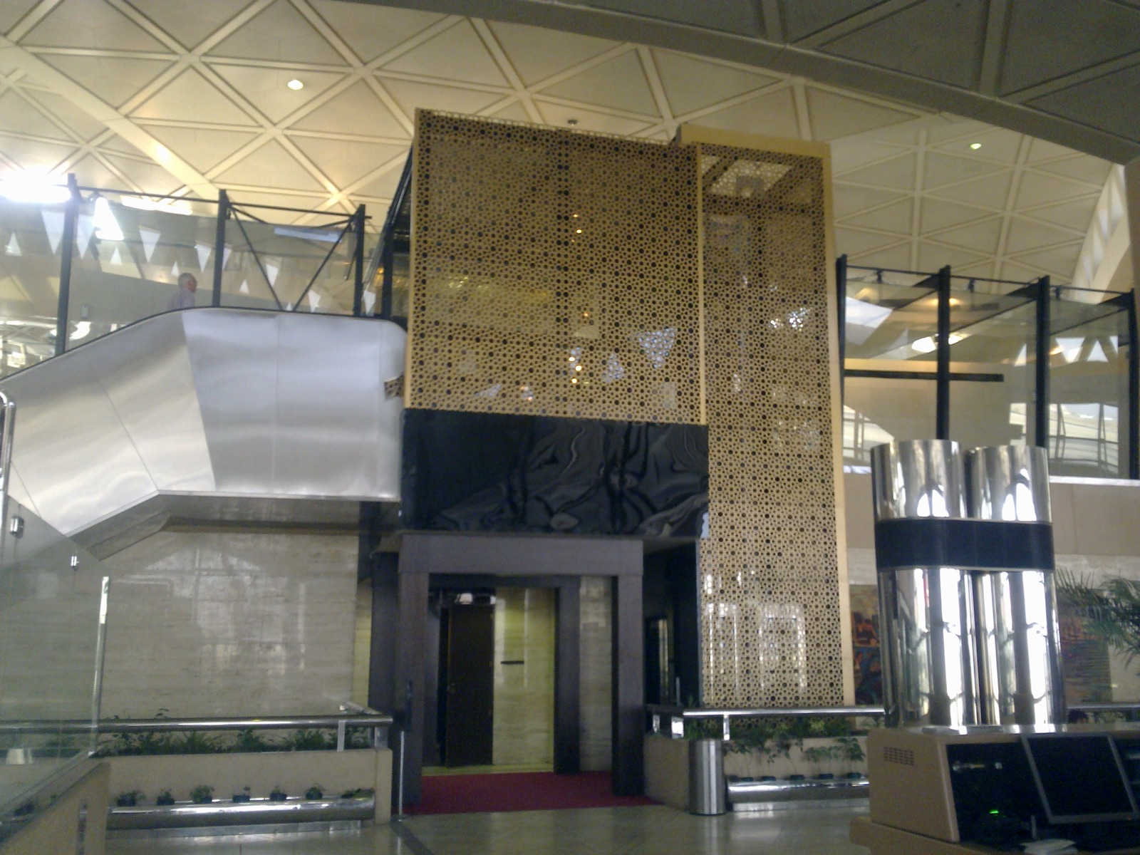 Interior del aeropuerto internacional Rey Jaled de Riad, en una imagen de 2012.