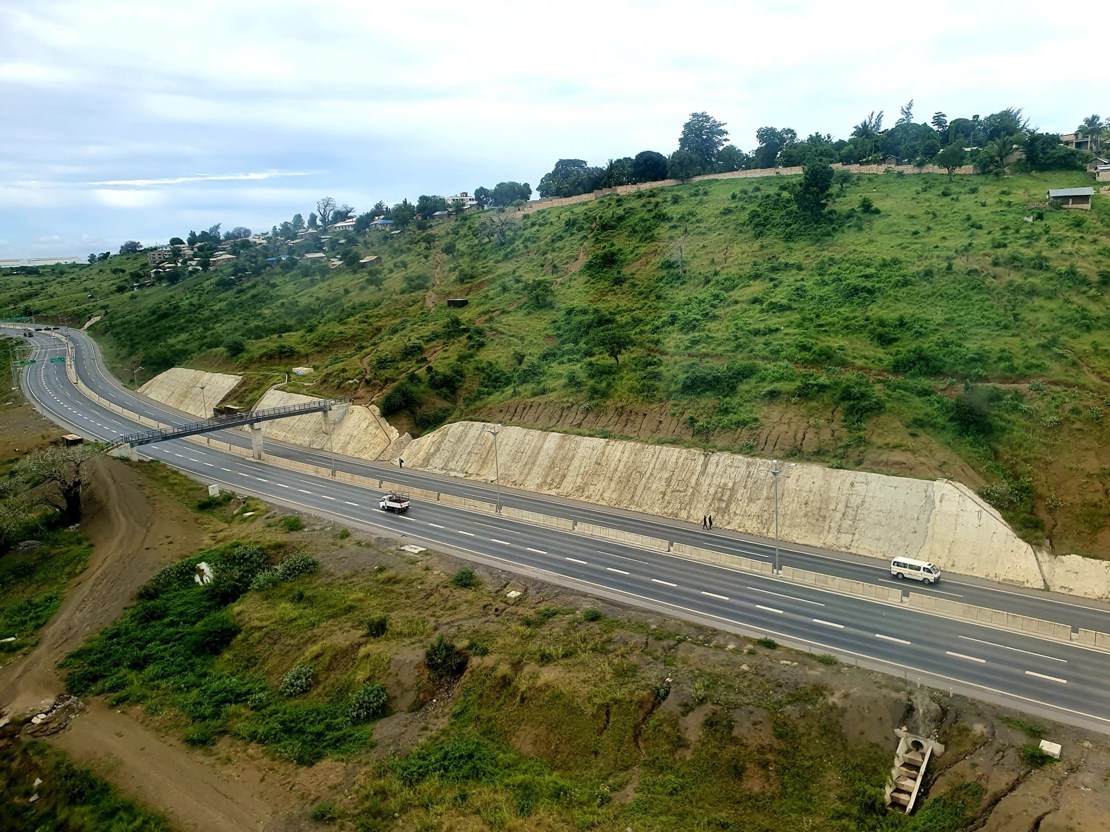Un tramo de la autopista Nairobi-Mombasa, la principal carretera de Kenia, en 2019.