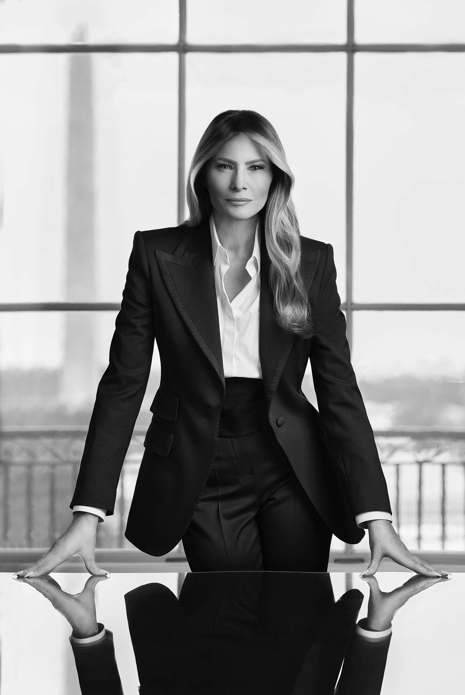 Retrato oficial de la primera dama de Estados Unidos, Melania Trump (2025).