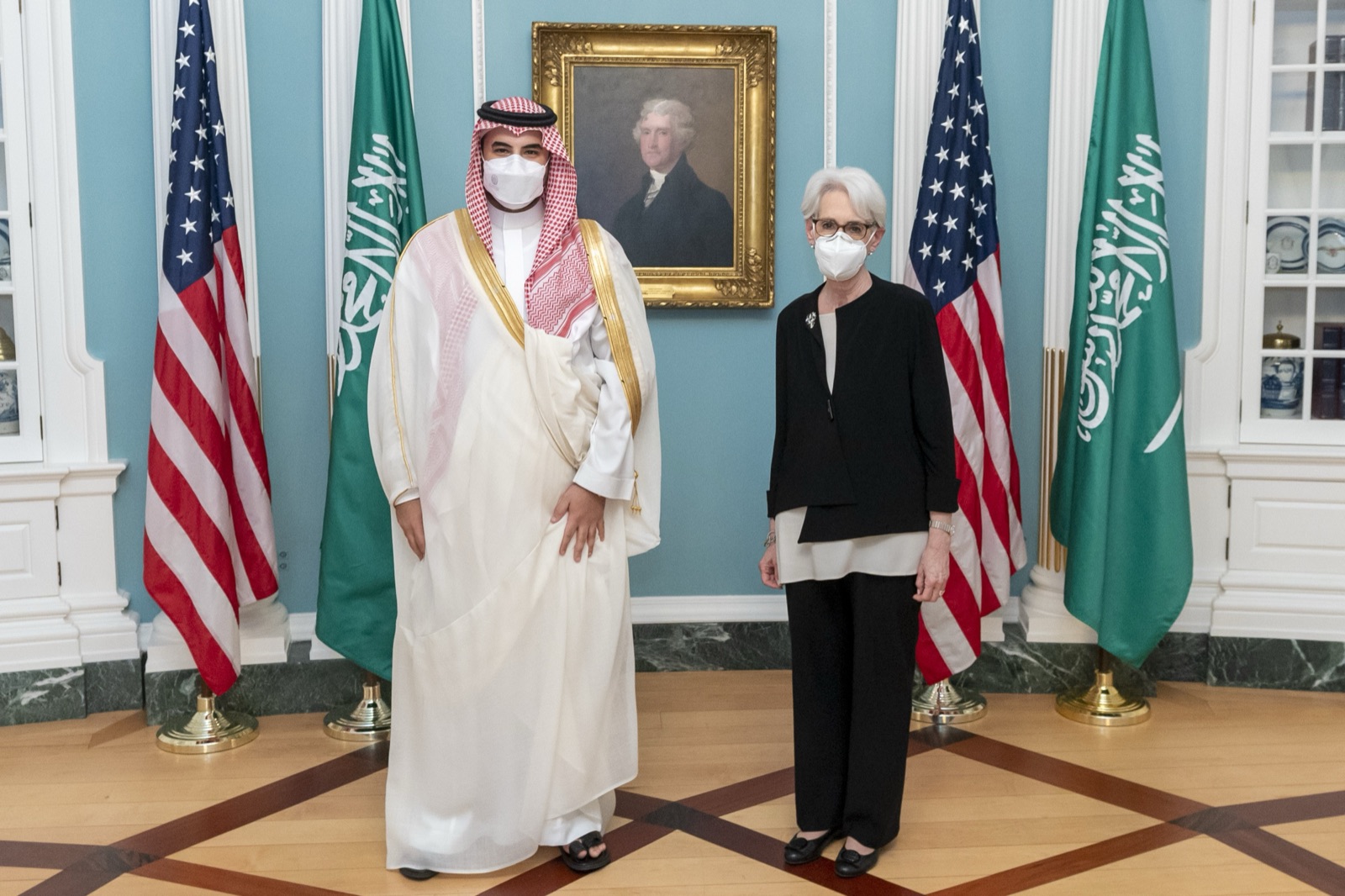 El príncipe Jálid bin Salmán, ministro de Defensa saudí, en una reunión en el Departamento de Estado de EE. UU. en 2022.