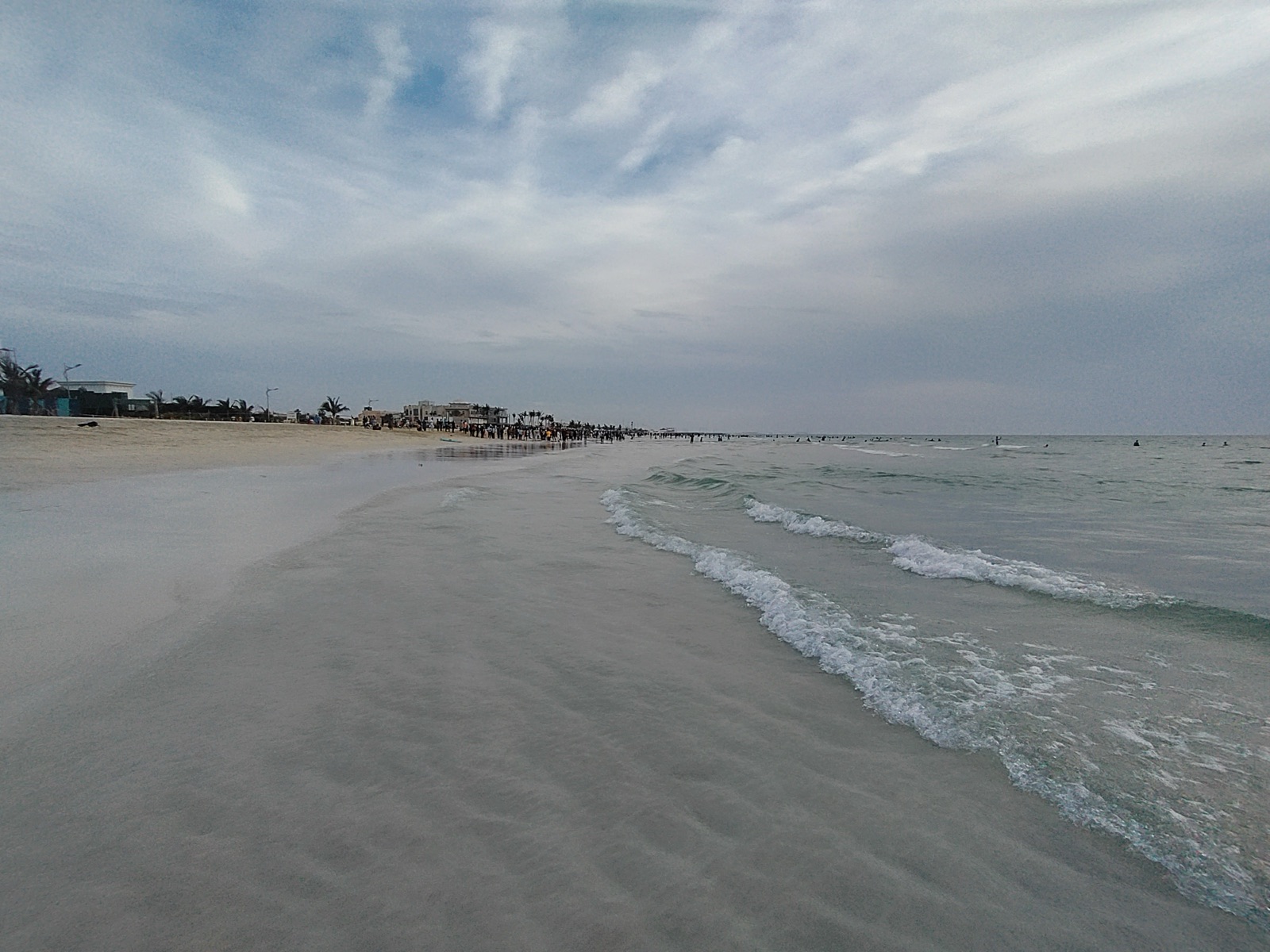 Una playa de Umm al Quwain, en Emiratos Árabes Unidos, en una imagen de 2024.