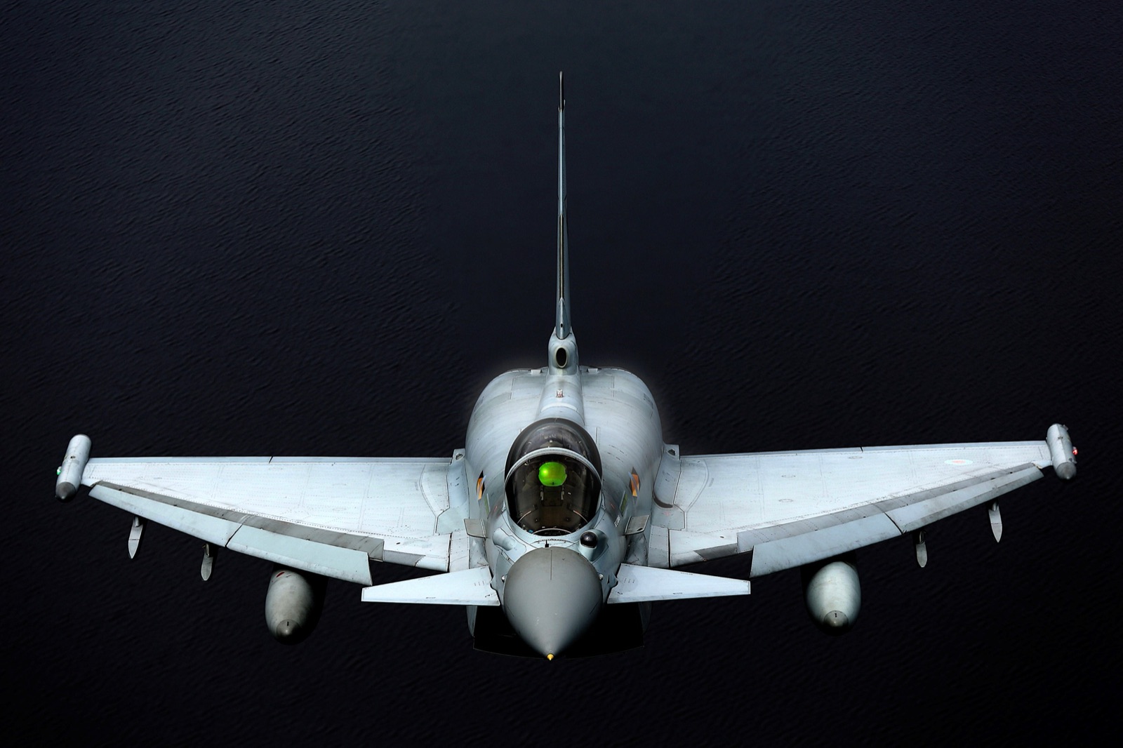 Un caza Typhoon FGR4 de la Real Fuerza Aérea británica en vuelo (foto de archivo).