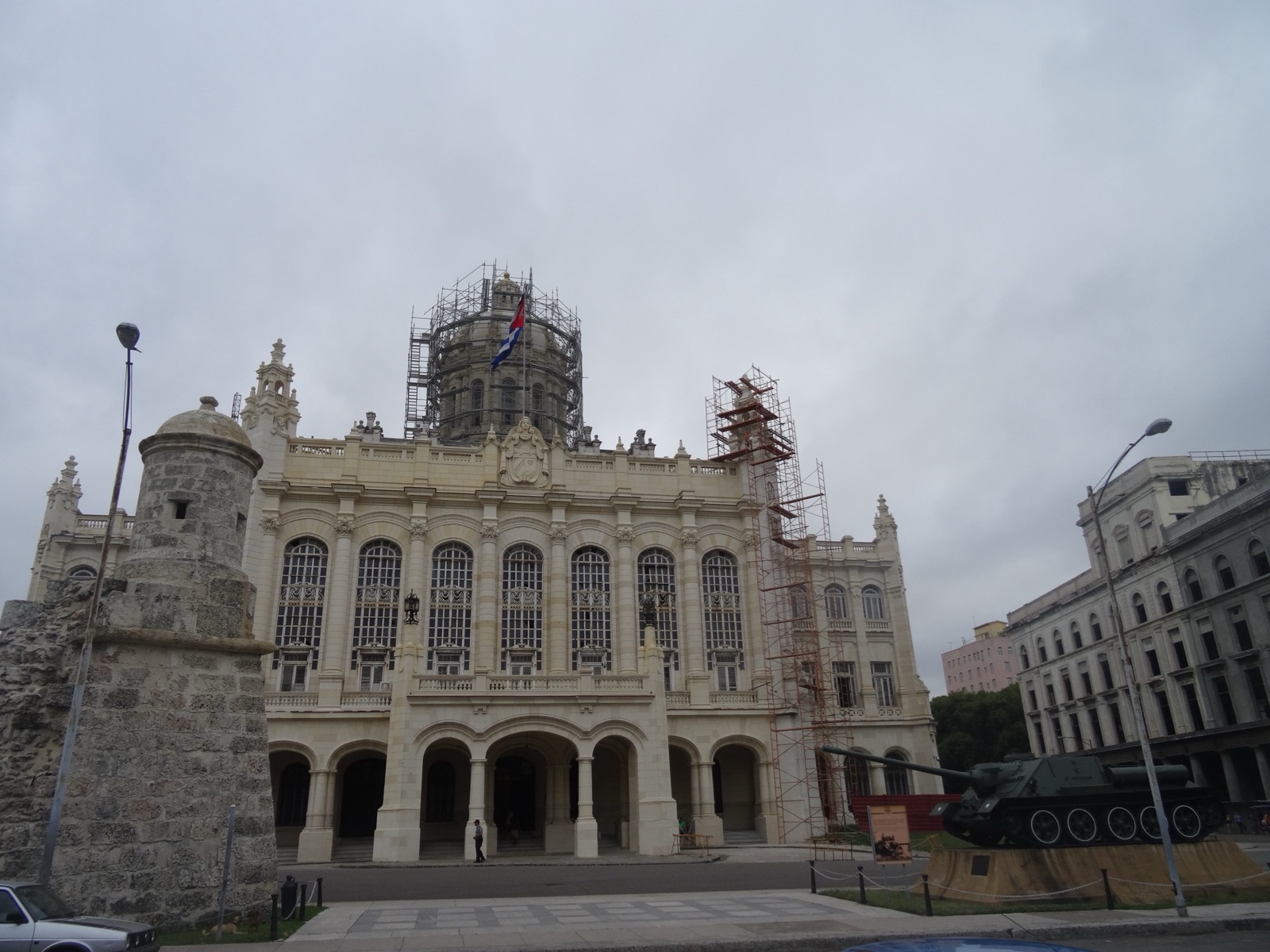 El Museo de la Revolución, en el antiguo Palacio Presidencial de La Habana, donde gobernó Batista.