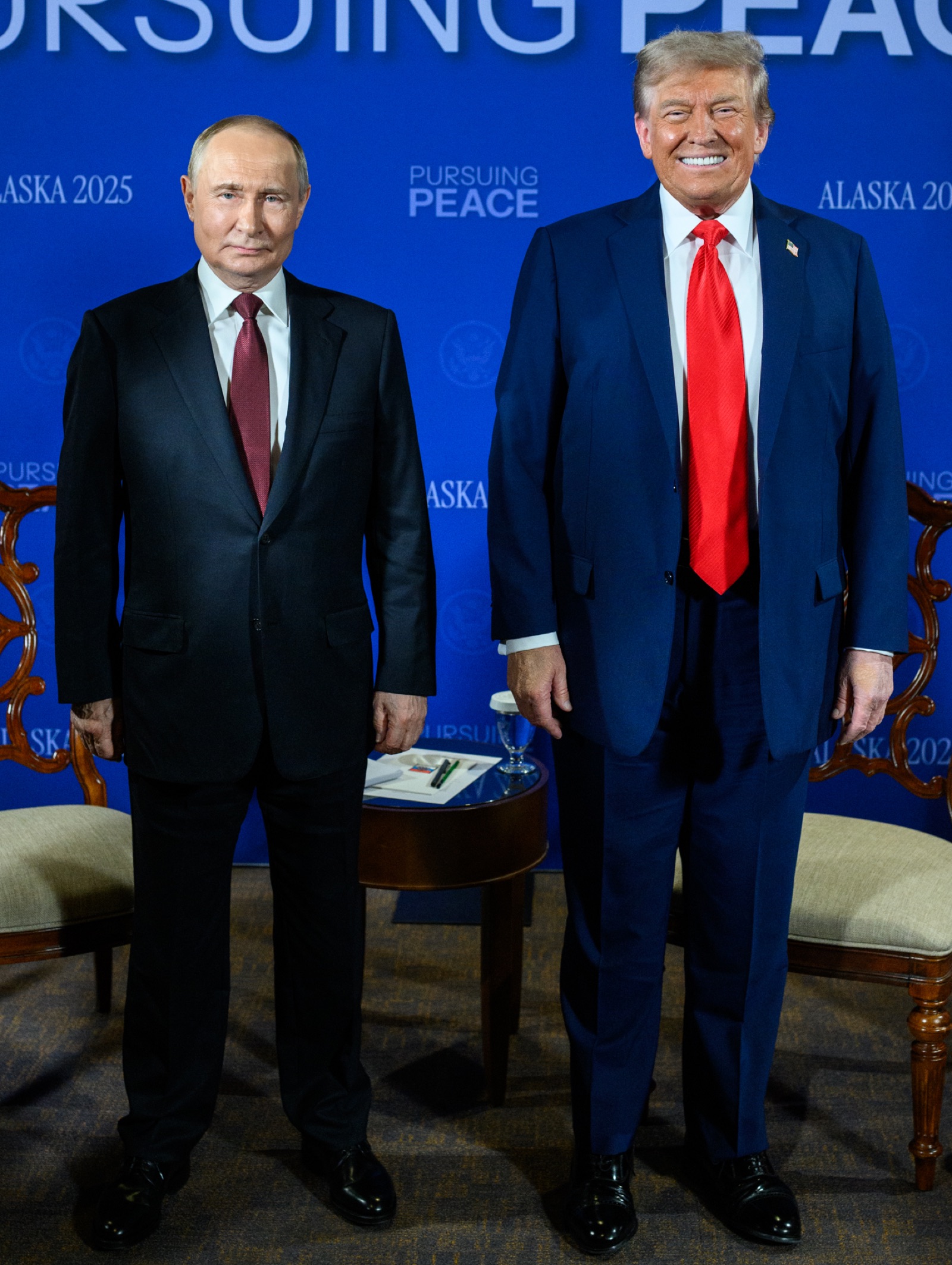 Donald Trump y Vladimir Putin durante su cumbre en Anchorage, Alaska, el 15 de agosto de 2025 (foto de archivo).