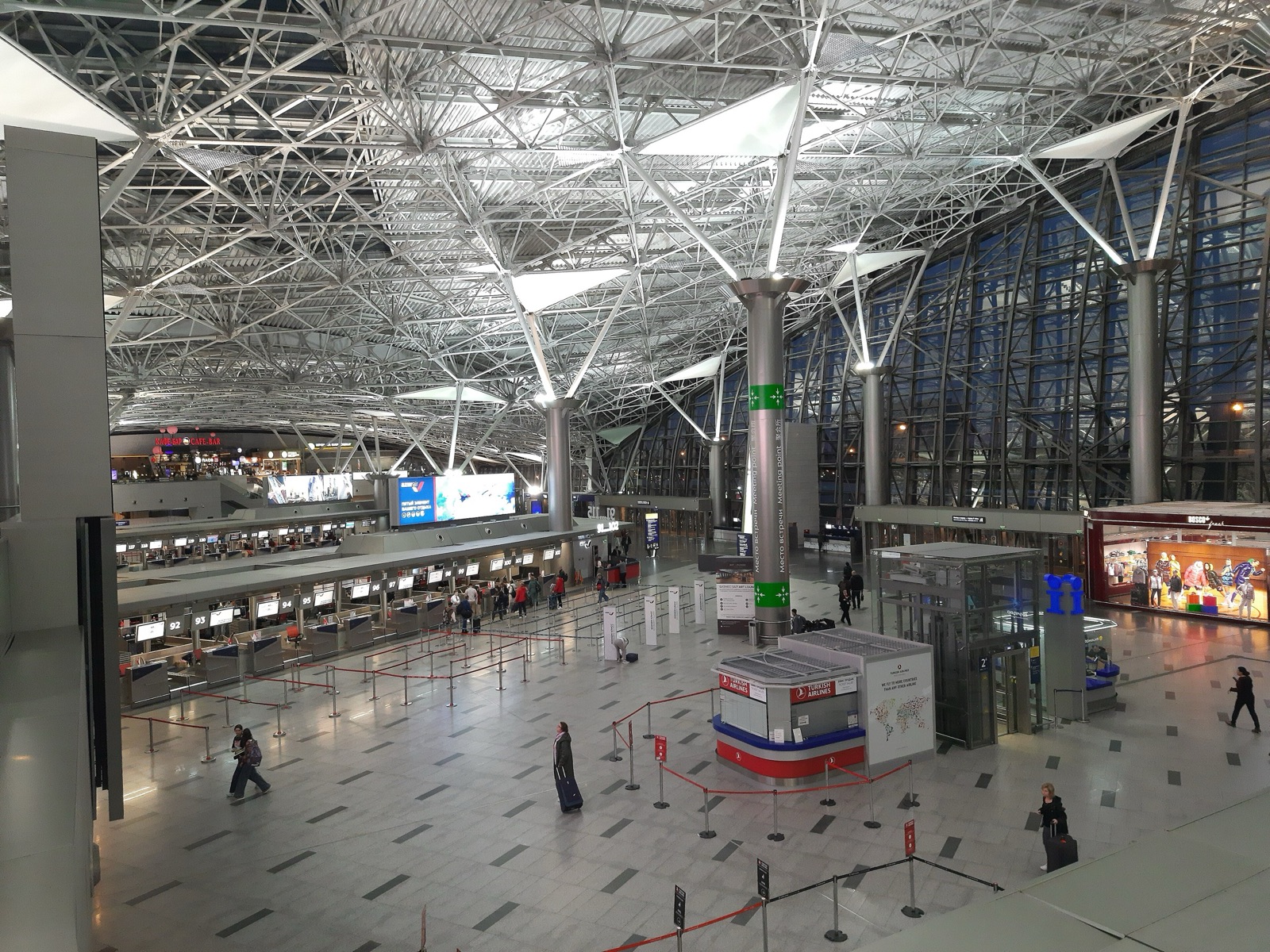 Terminal del aeropuerto internacional de Vnúkovo, uno de los que restringieron vuelos durante el ataque.